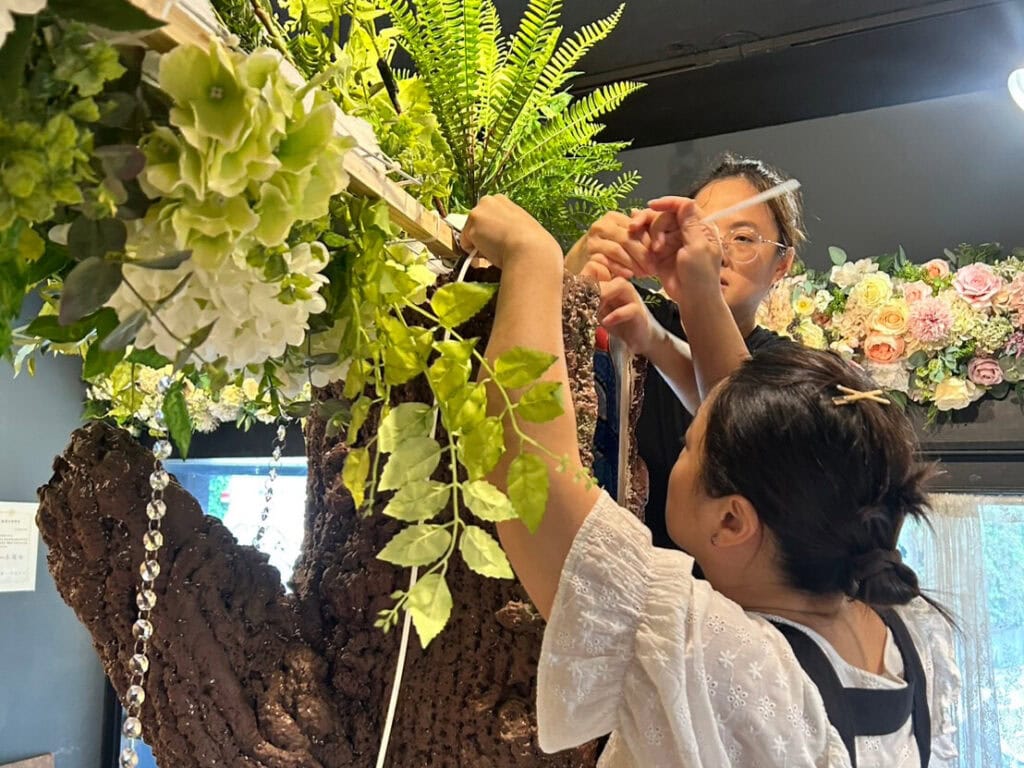 村花弄囍佈置進行式