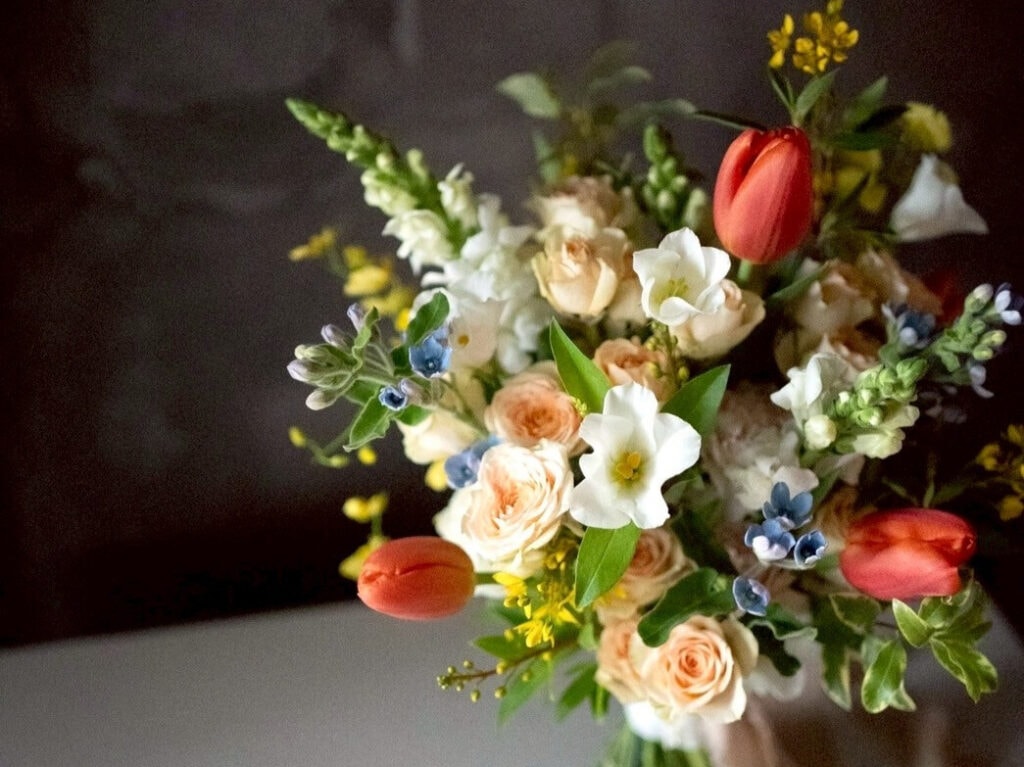 村家鮭女鮮花捧花
