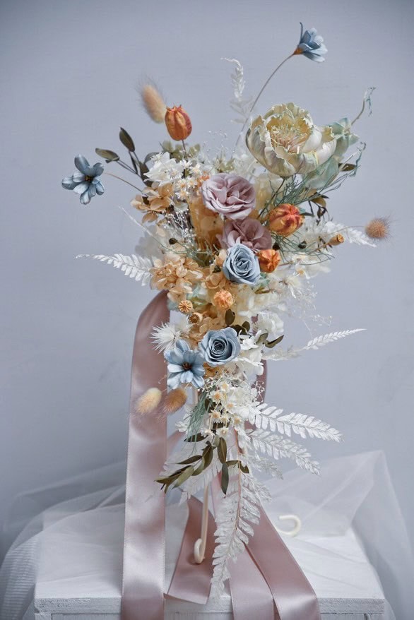 村家鮭女永生花捧花（瀑布式）