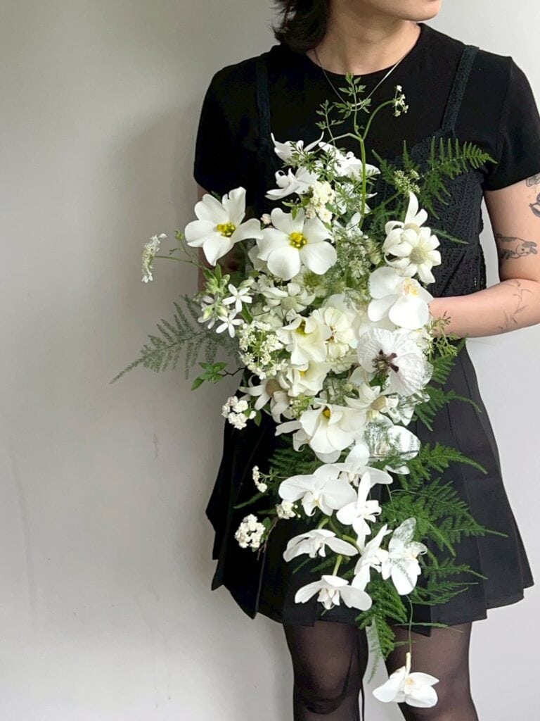 村家鮭女鮮花捧花（瀑布式）